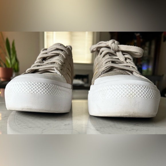 Adidas Women’s Bravada 2.0 Platform Wonder Beige Canvas Sneaker - Picture 12 of 15